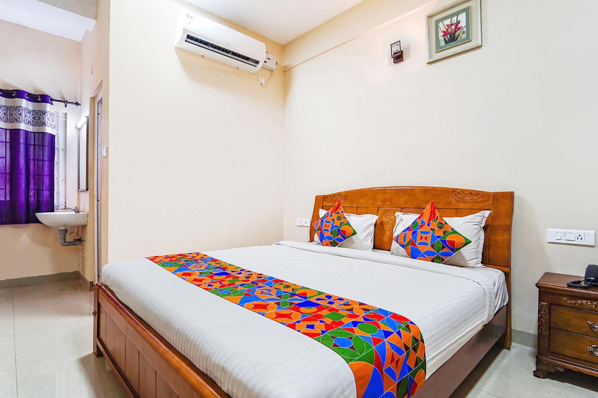 Fabexpress Uv Residency - 700M From Coimbatore International Airport Irugur Exteriör bild