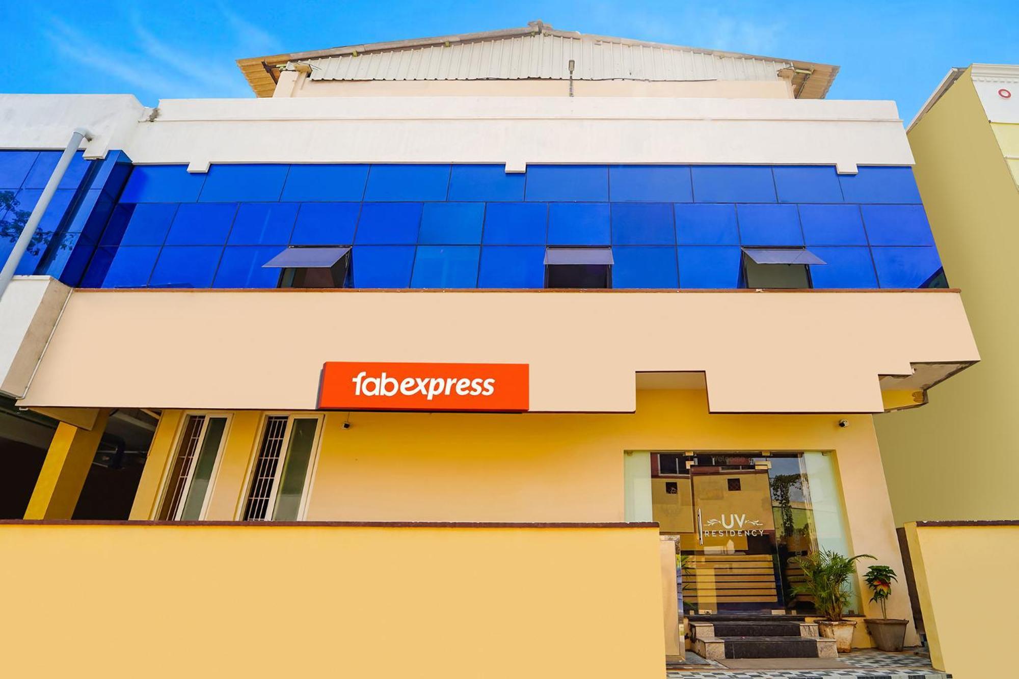 Fabexpress Uv Residency - 700M From Coimbatore International Airport Irugur Exteriör bild